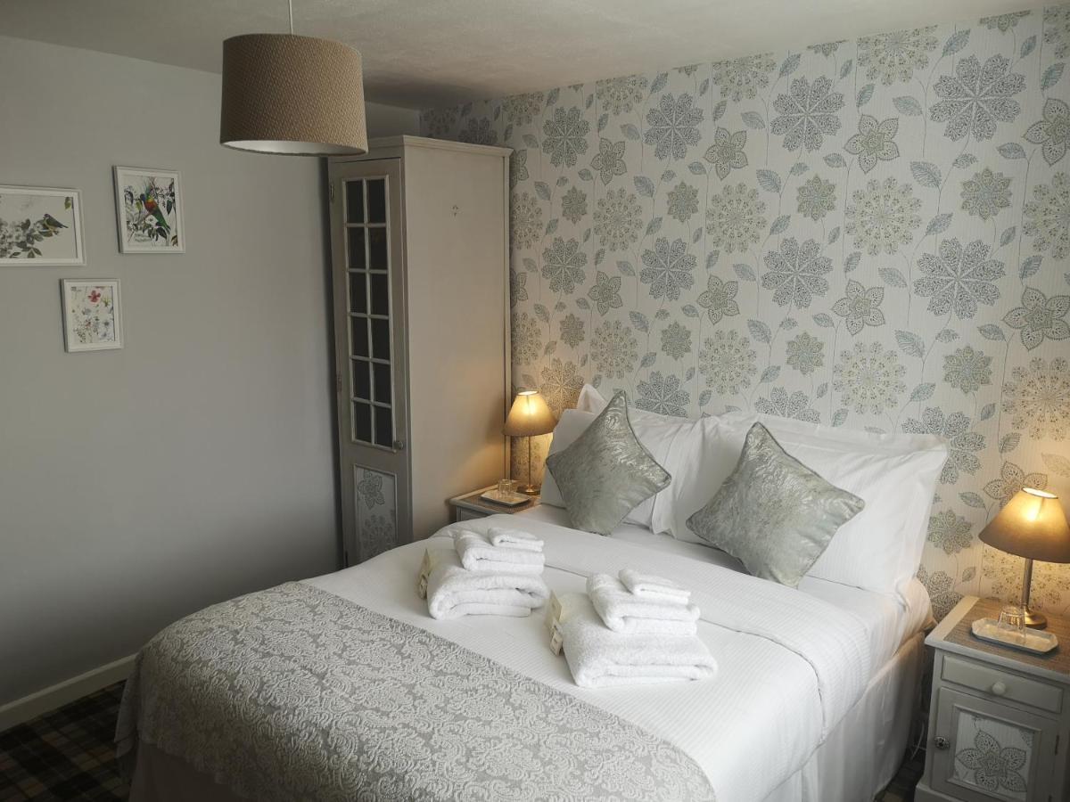 The Kings Arms Inn Montacute エクステリア 写真