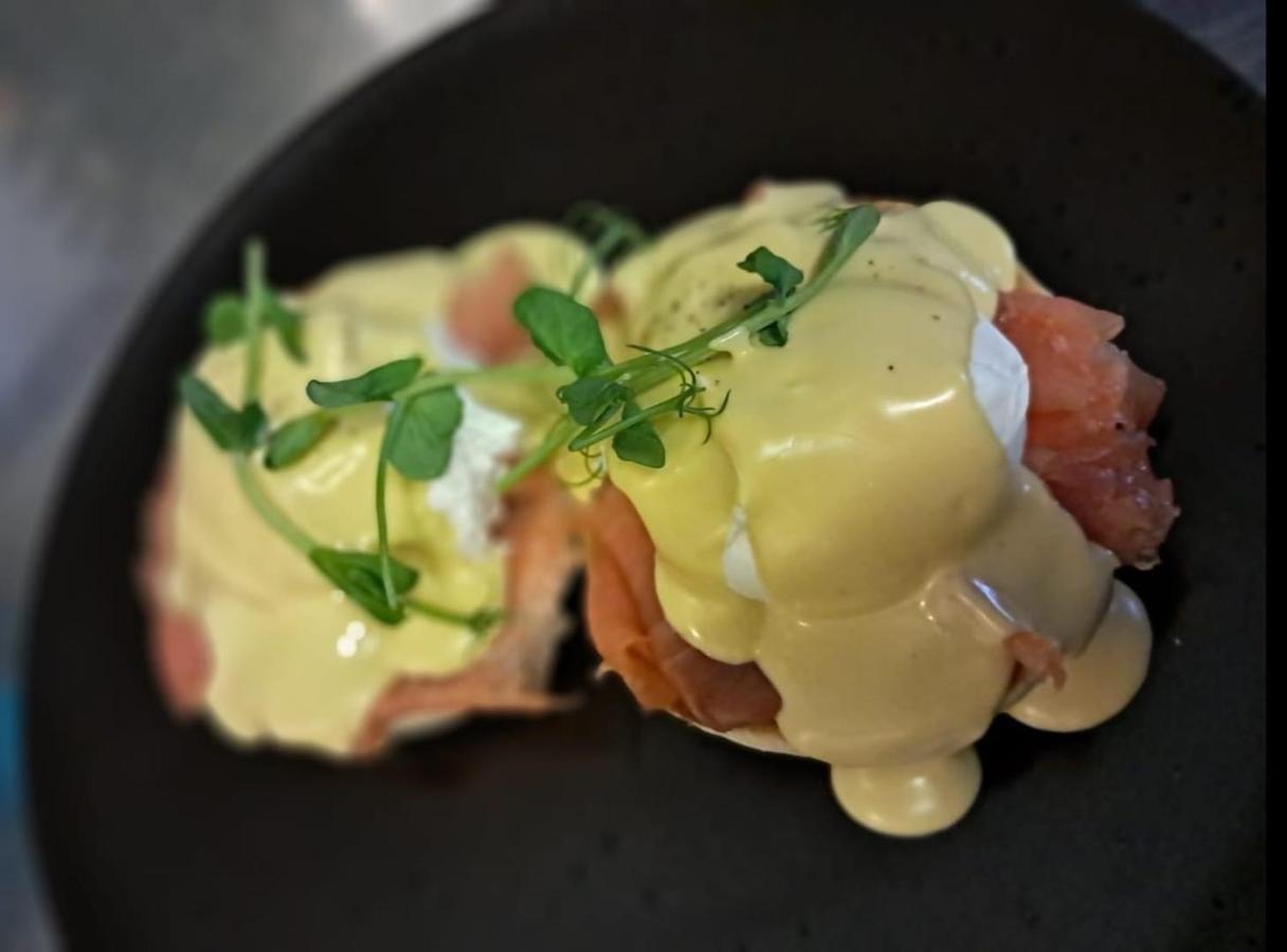 The Kings Arms Inn Montacute エクステリア 写真