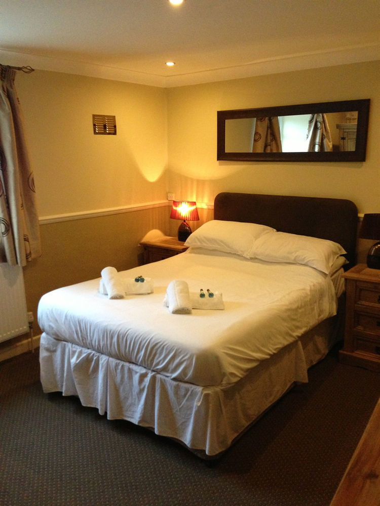 The Kings Arms Inn Montacute エクステリア 写真